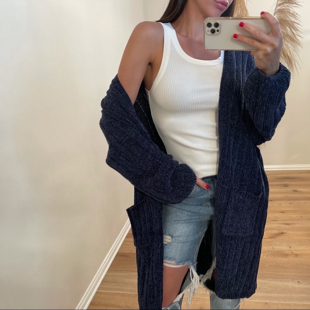 MRSALLIEXO— SOLD OUT - Picture 3 of 8